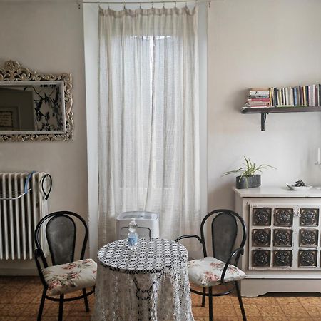 B&B Lamagia Di Corte Moronati Sirmione Eksteriør bilde
