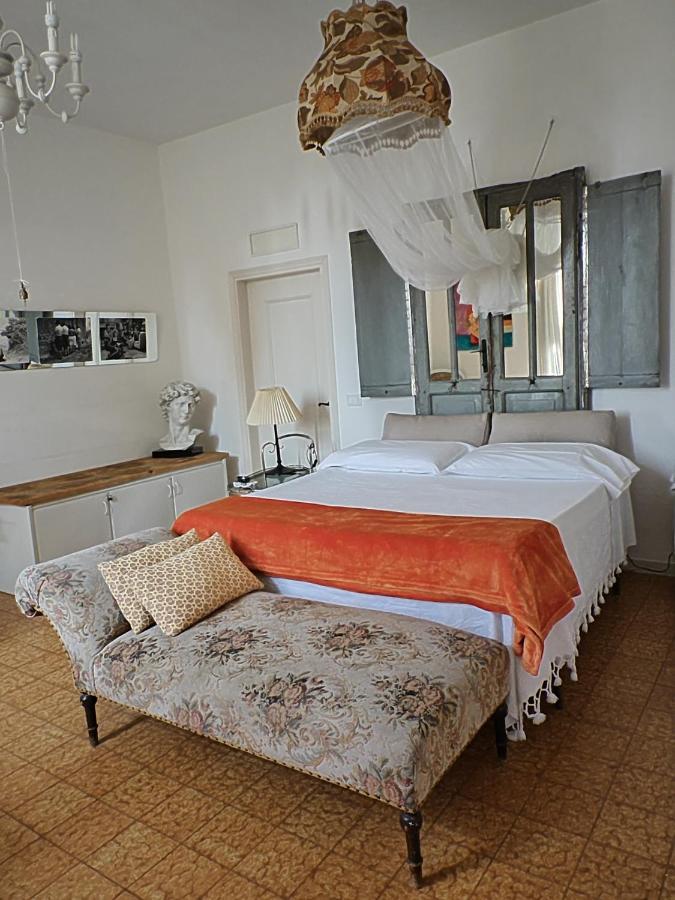 B&B Lamagia Di Corte Moronati Sirmione Eksteriør bilde