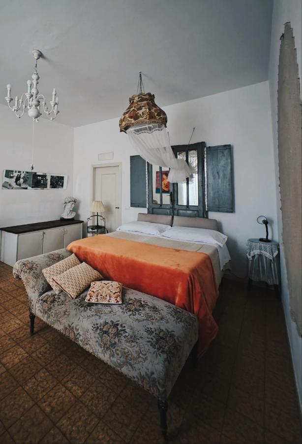 B&B Lamagia Di Corte Moronati Sirmione Eksteriør bilde