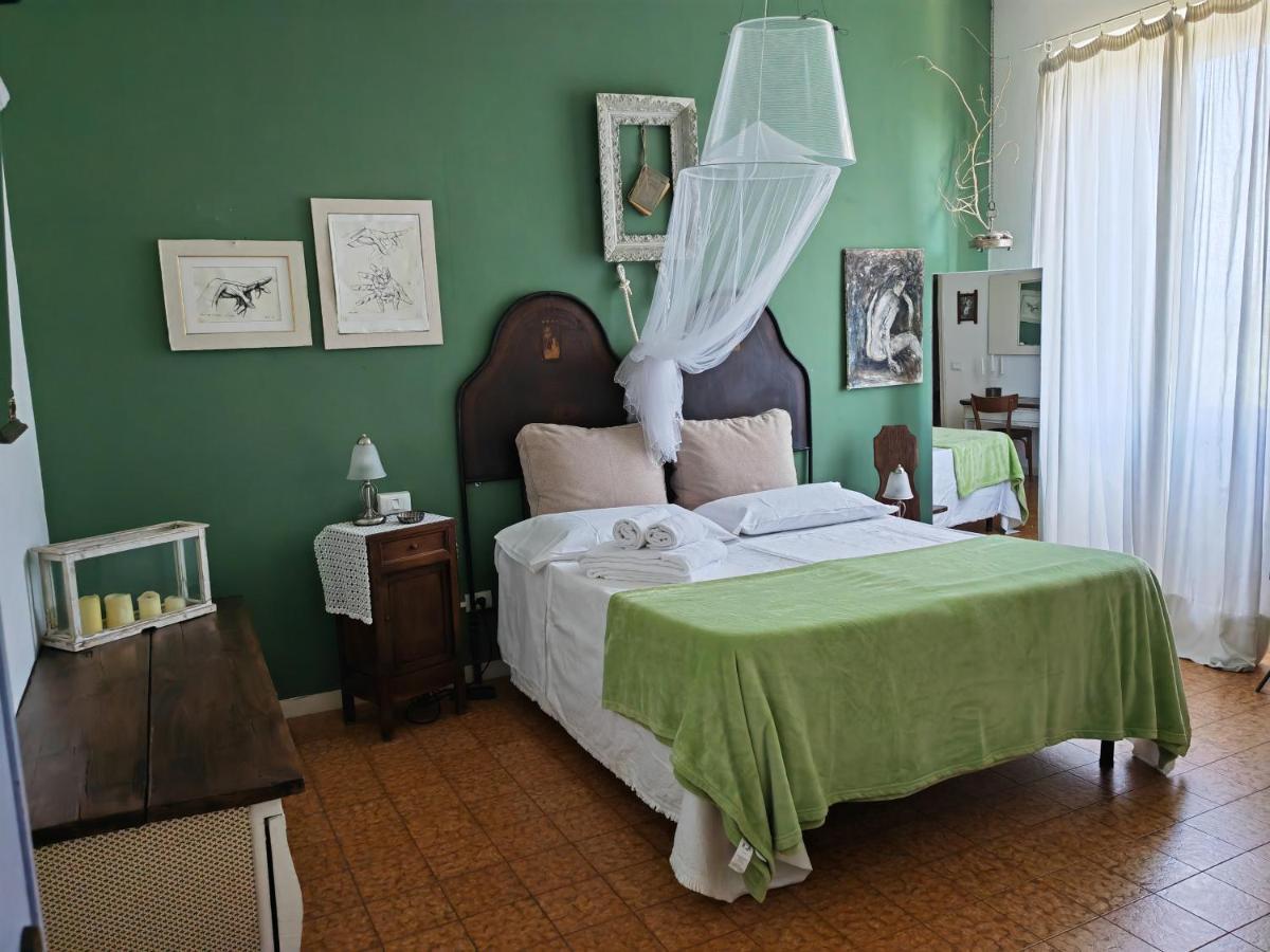 B&B Lamagia Di Corte Moronati Sirmione Eksteriør bilde