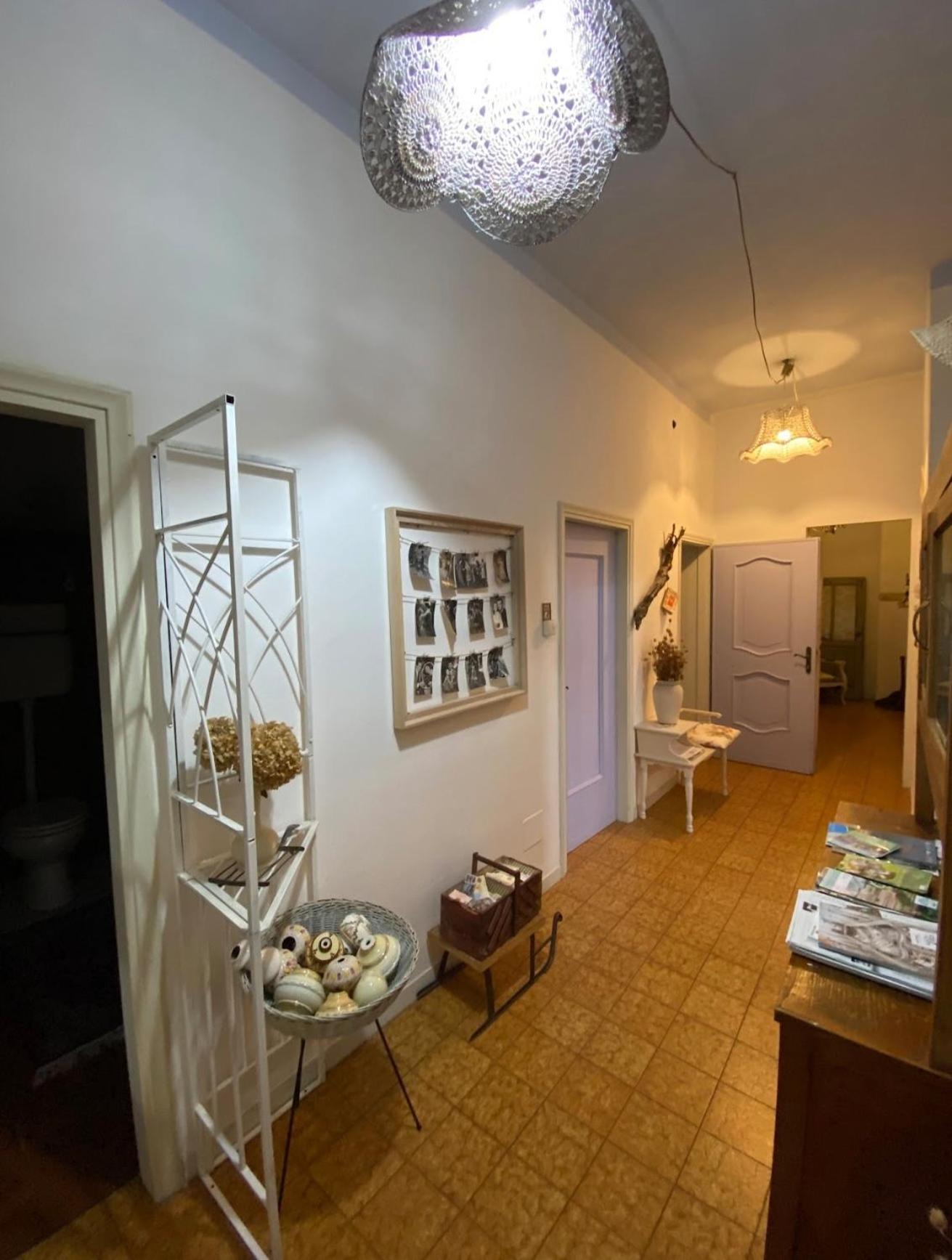 B&B Lamagia Di Corte Moronati Sirmione Eksteriør bilde